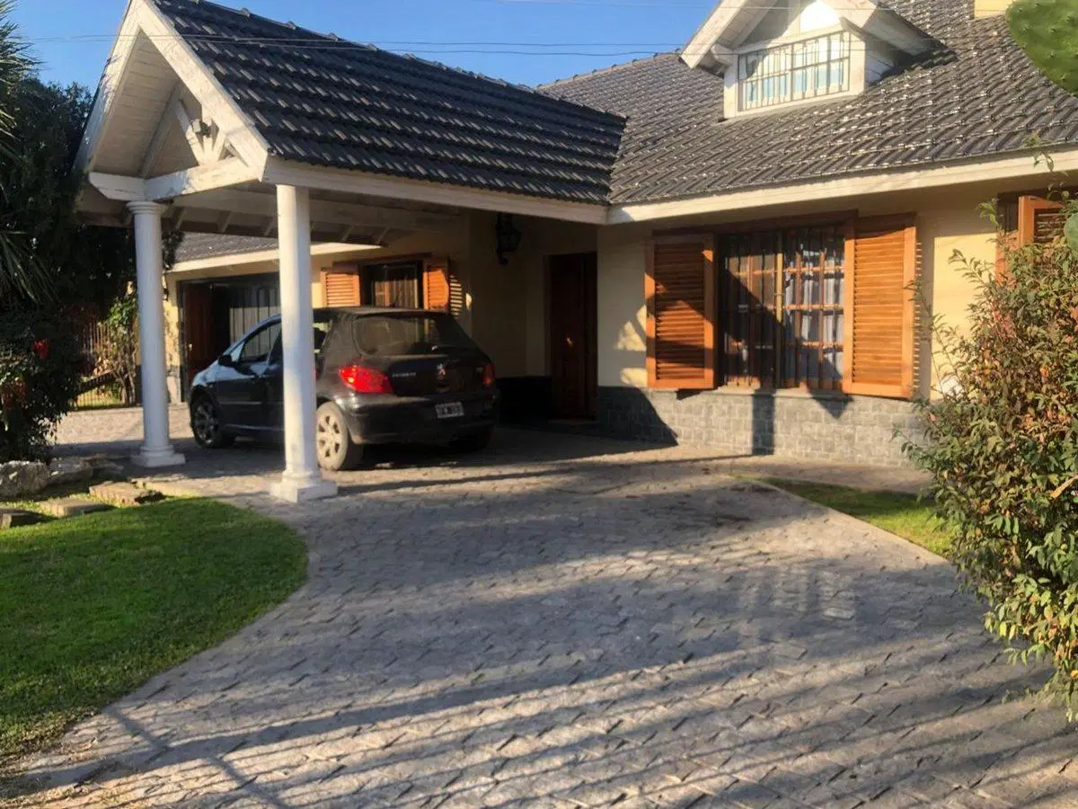 Venta Casa 4 ambientes Ciudad Evita 3