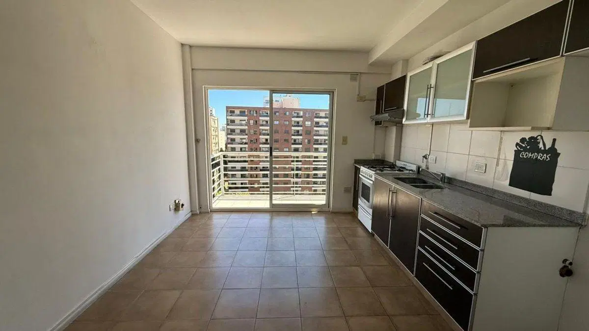 DEPARTAMENTO 2 AMBIENTES VENTA AVELLANEDA BALCON 5