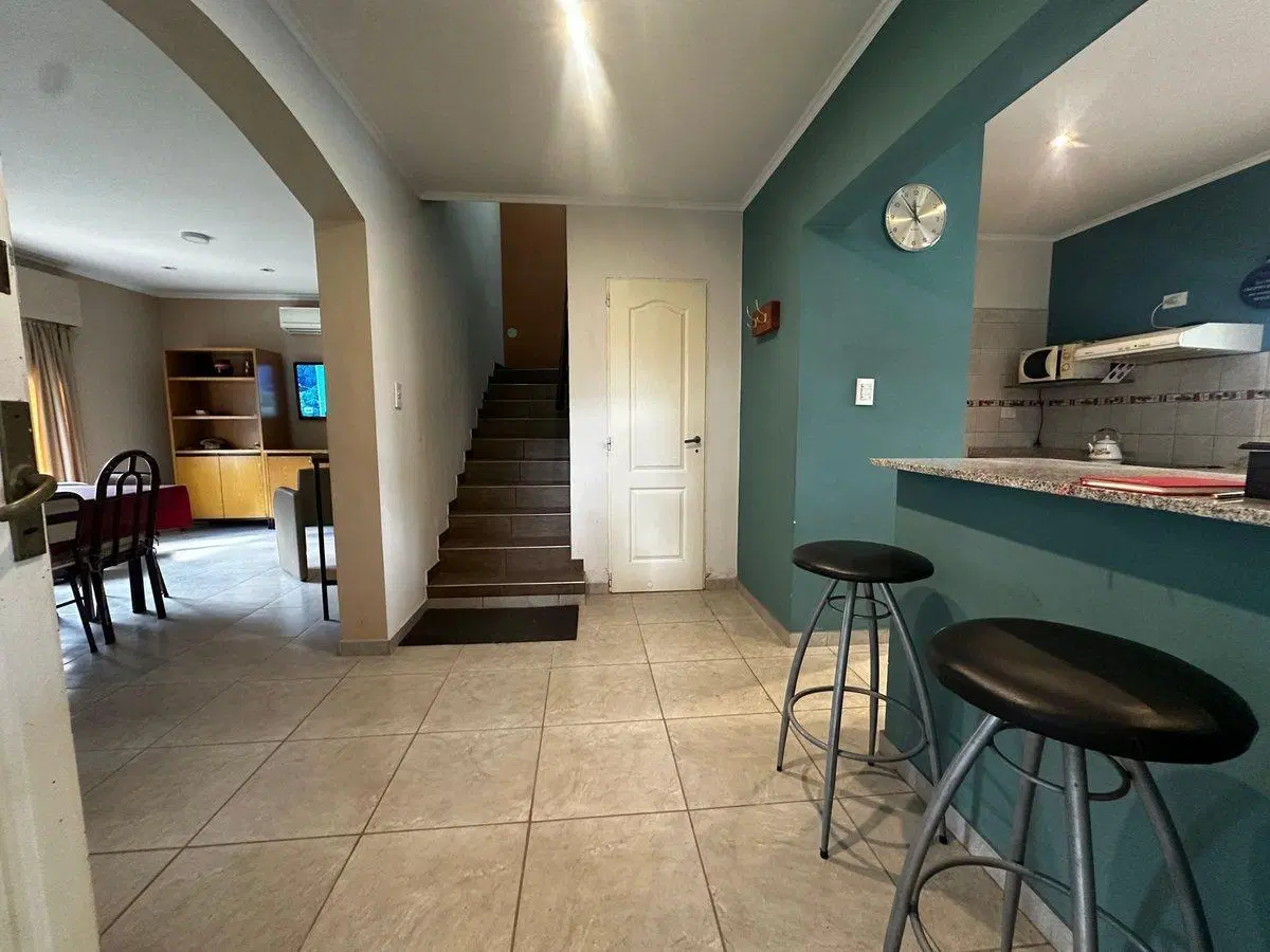 VENTA CASA FRANCISCO ALVAREZ 4 AMBIENTES C/PILETA 3