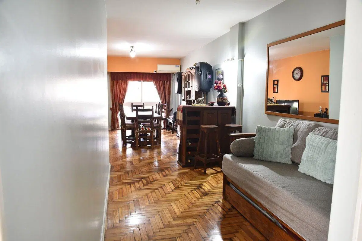 DEPARTAMENTO 4 AMBIENTES VENTA BALVANERA 3