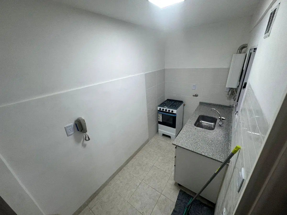 Venta departamento  2 ambientes Las cañitas 4