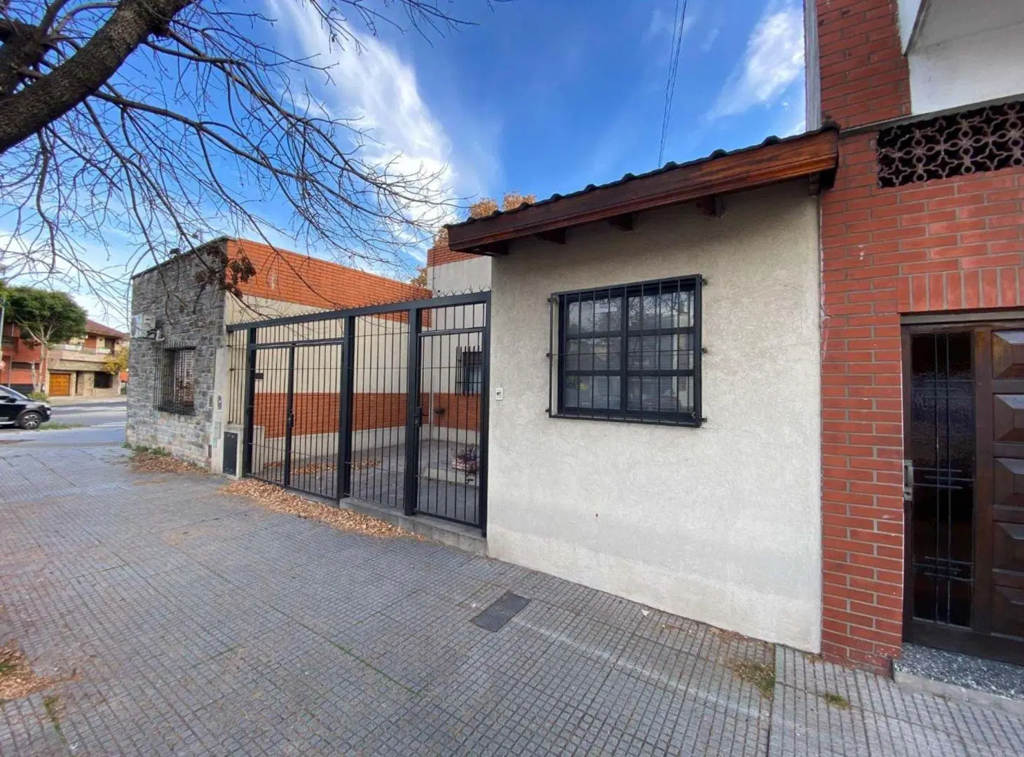 VENTA CASA 4 AMBIENTES LINIERS PATIO GARAJE 4