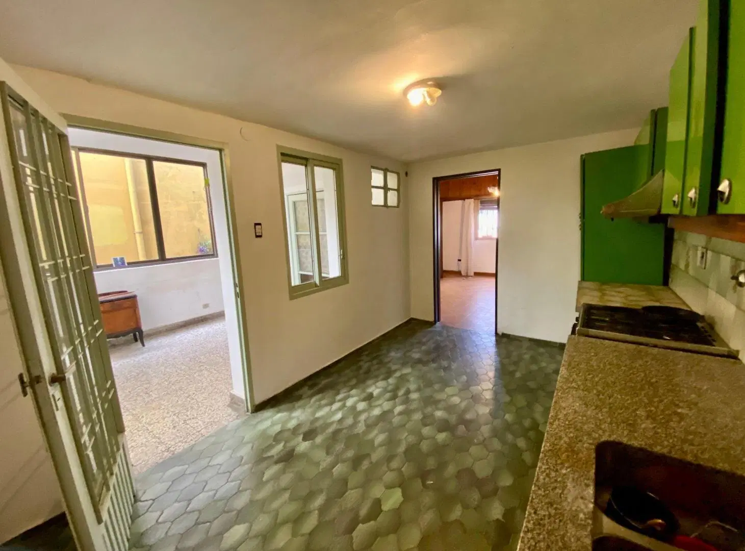 VENTA CASA 4 AMBIENTES LINIERS PATIO GARAJE 5