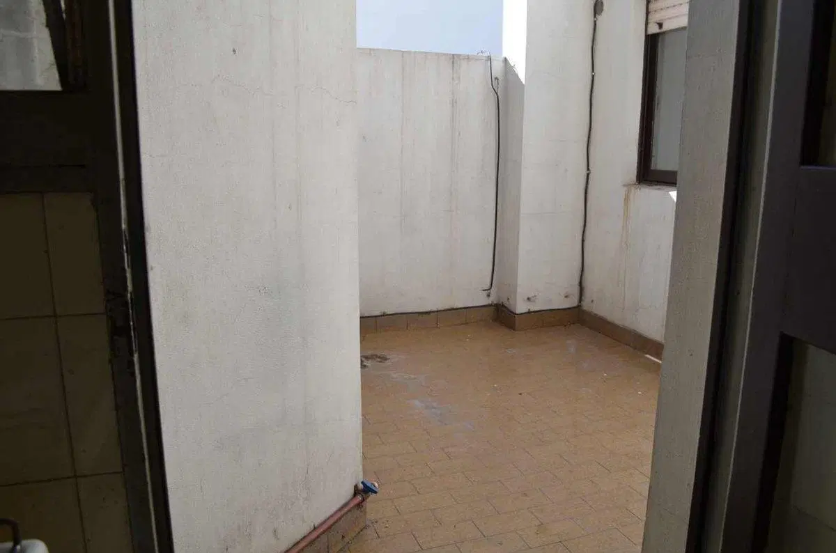 Departamento 2 ambientes venta en Caseros C/patio. 4