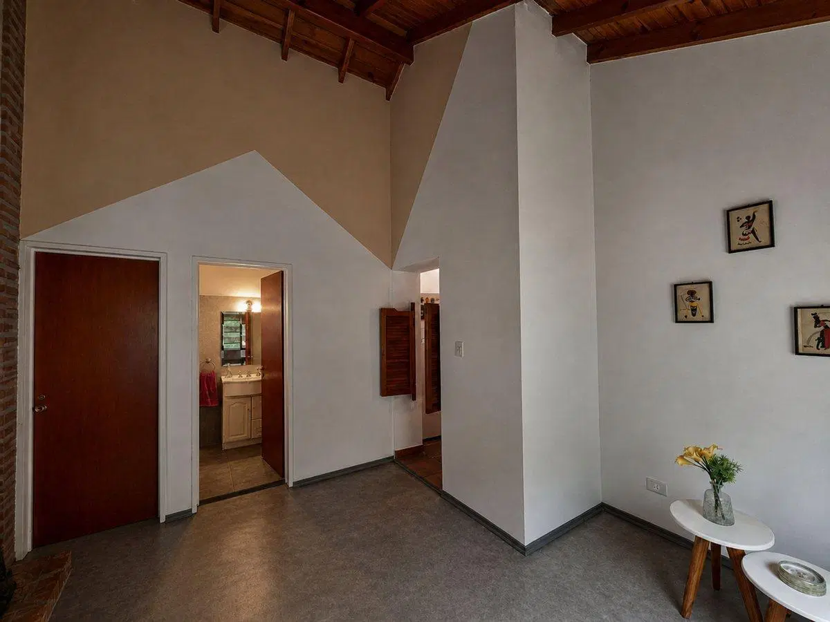 CASA 4 AMBIENTES VENTA VILLA DE MAYO PILETA 2000m2 3