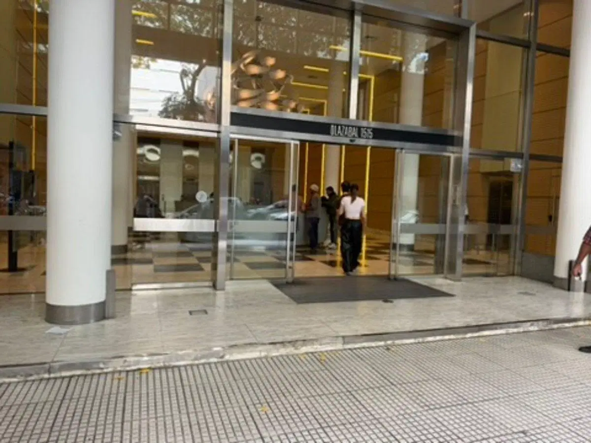 ALQUILER OFICINA BELGRANO PLANTA LIBRE COCHERA 2