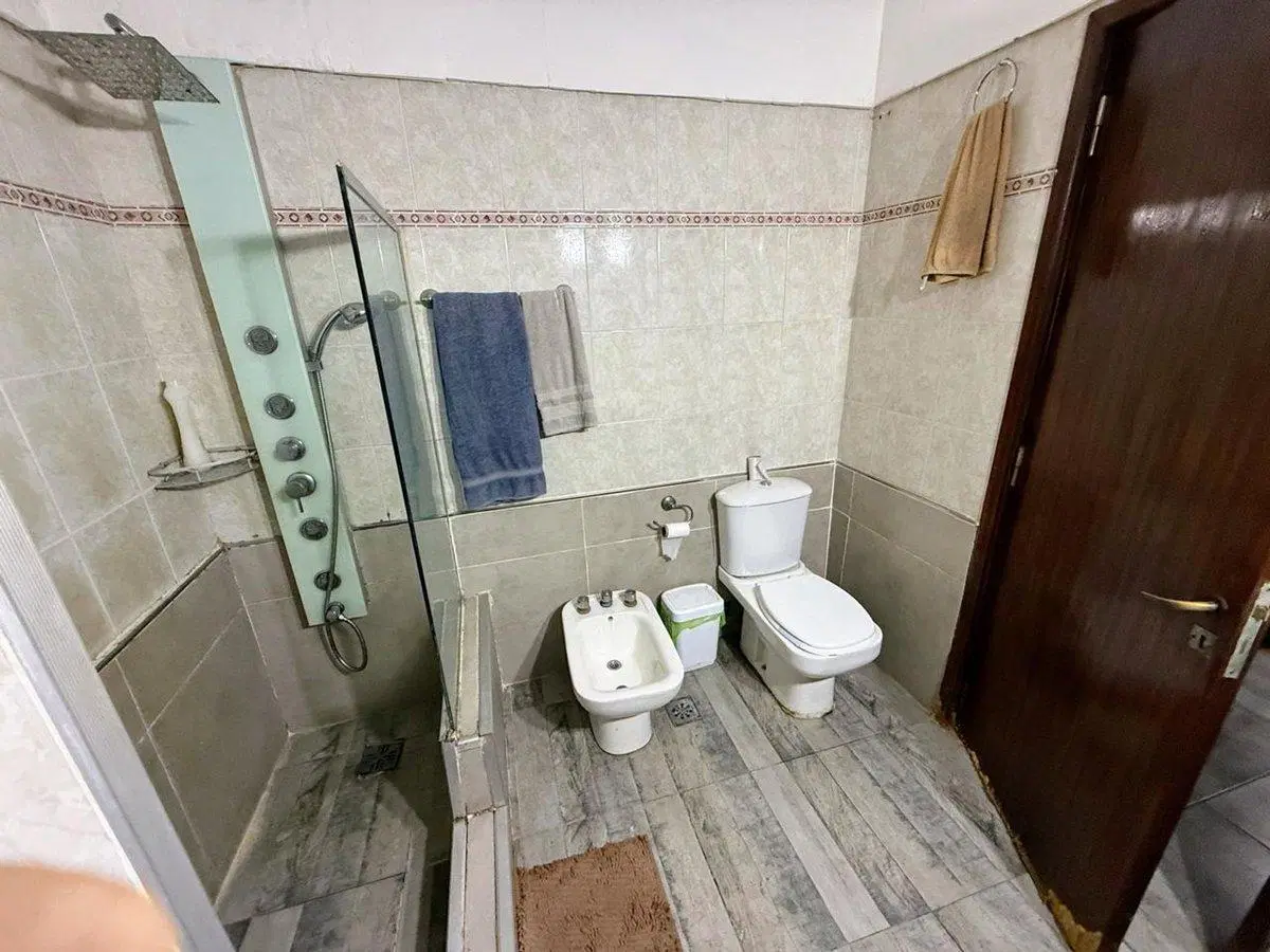 Casa 5 Ambientes VENTA Villa Luzuriaga Garage 4