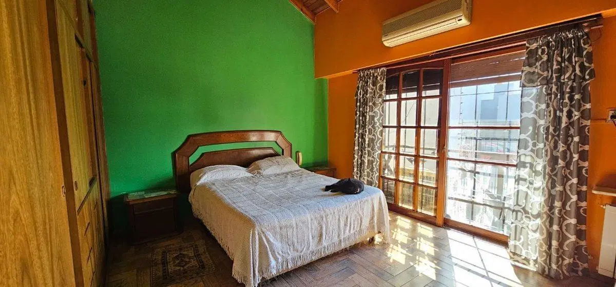 CASA VENTA 4 AMBIENTES BERNAL OESTE PILETA QUINCHO 4