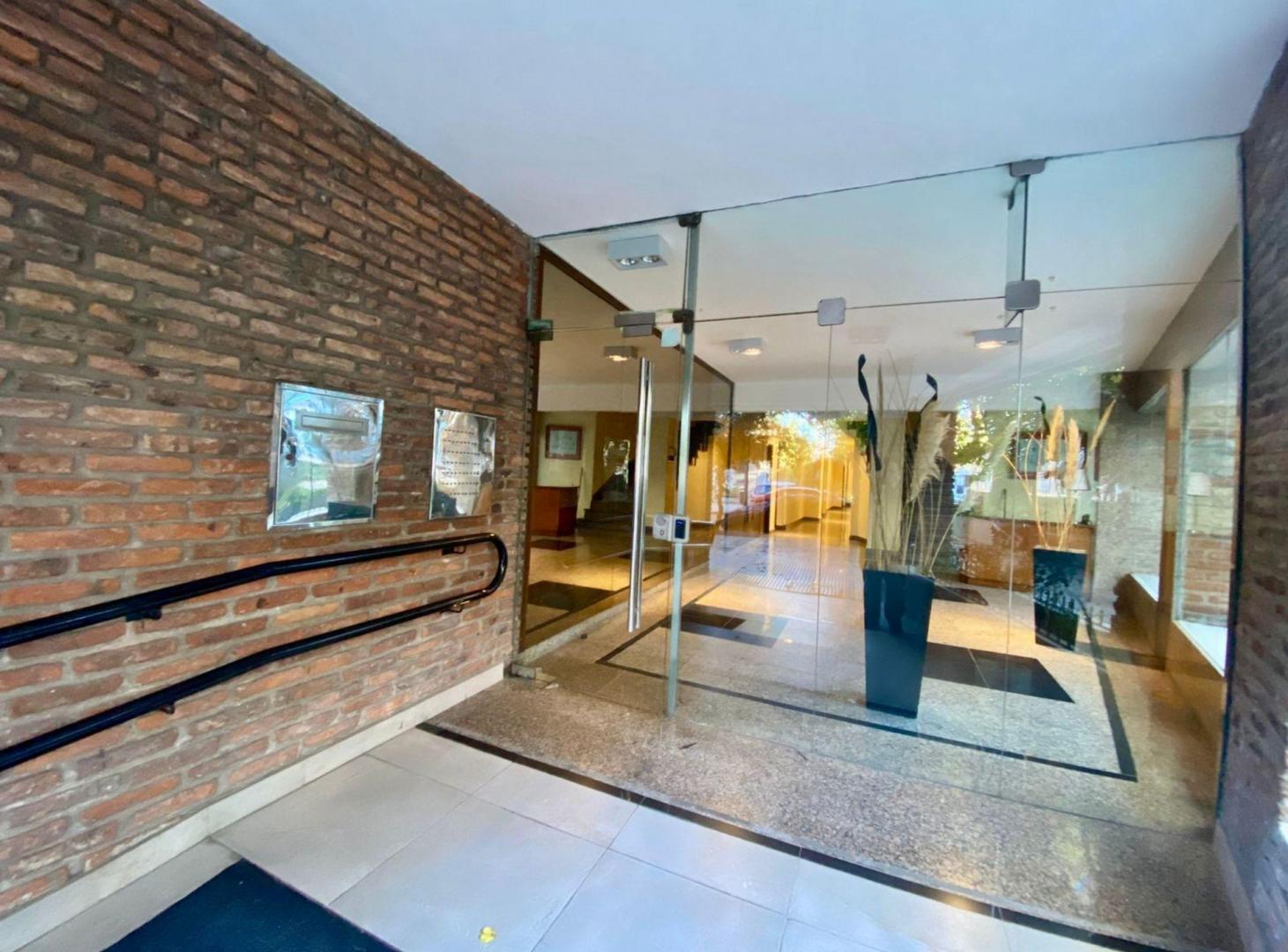 Foto de VENTA DEPARTAMENTO 3 AMBIENTES BARRANCA NUÑEZ, imagen 2