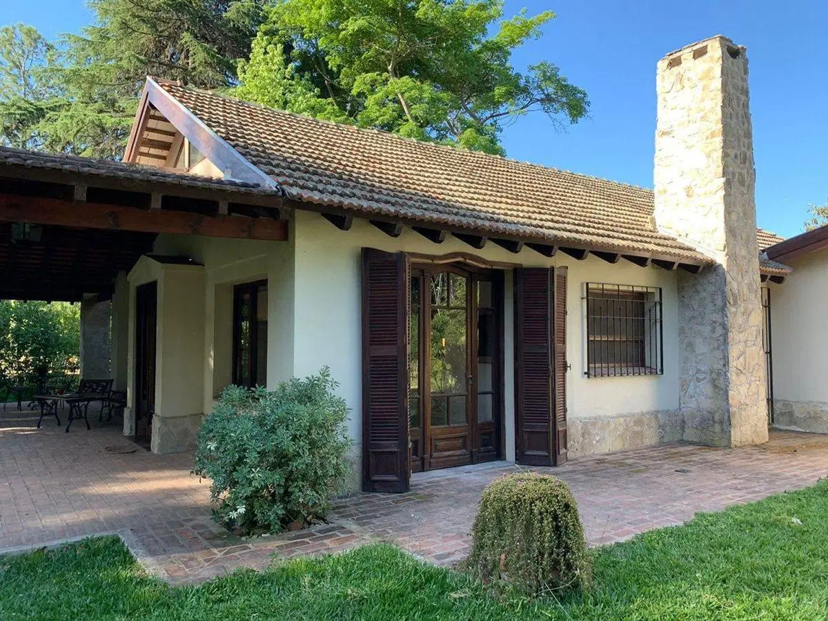 CASA QUINTA VENTA ESCOBAR 3 AMBIENTES CON PISCINA 5