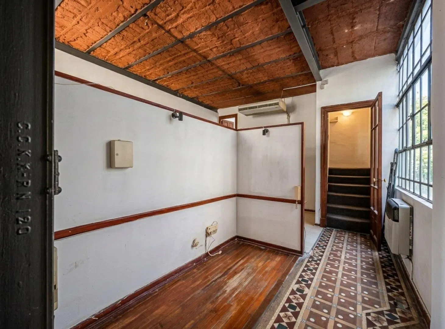 VENTA DEPARTAMENTO 4 AMBIENTES RETIRO LUMINOSO 2