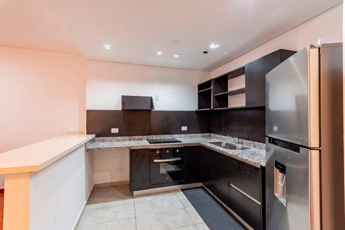 DEPARTAMENTO 3 AMBIENTES VENTA LA LUCILA COCHERA 5