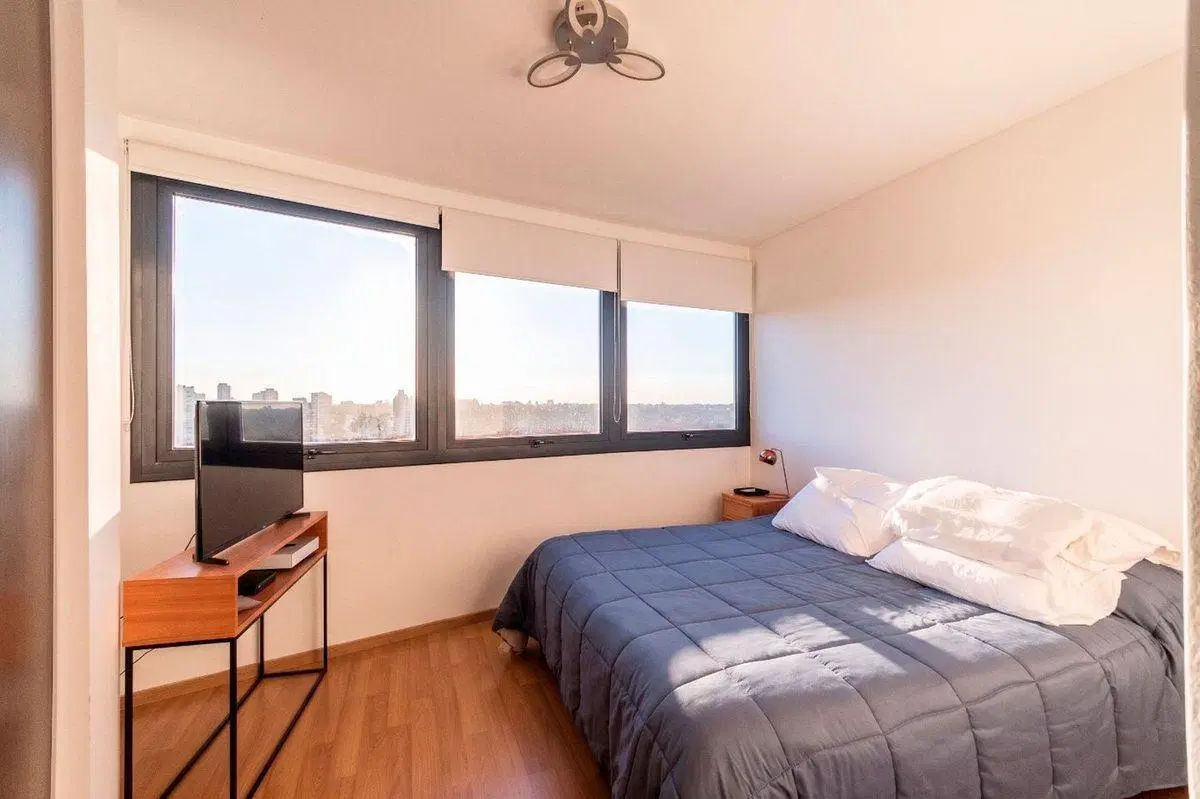 DEPARTAMENTO 3 AMBIENTES VENTA LA LUCILA COCHERA 2
