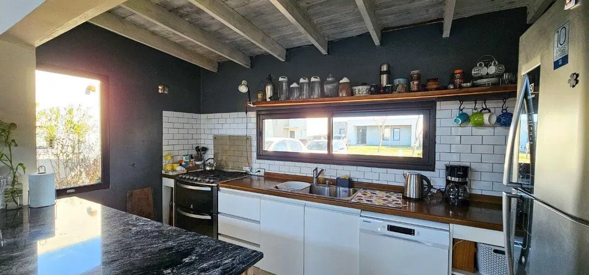 CASA EN VENTA SAN EDUARDO 4 AMBIENTES PILETA 5