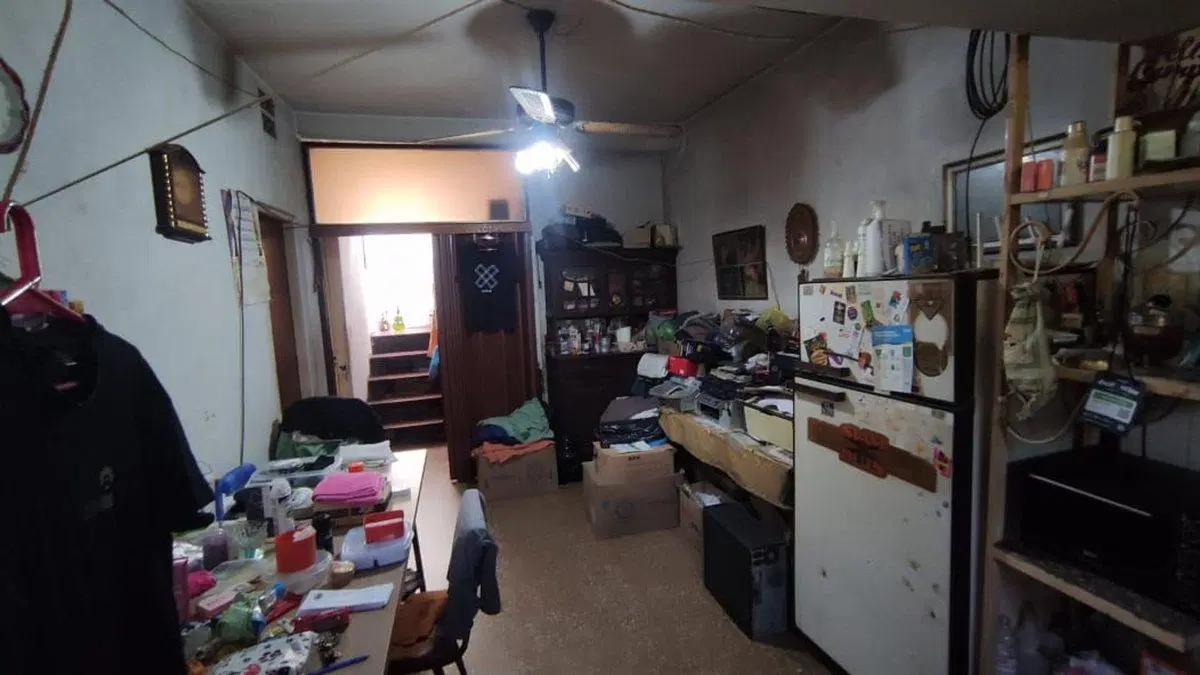 VENTA CASA Y LOCAL A RECICLAR  EN VILLA ADELINA 4