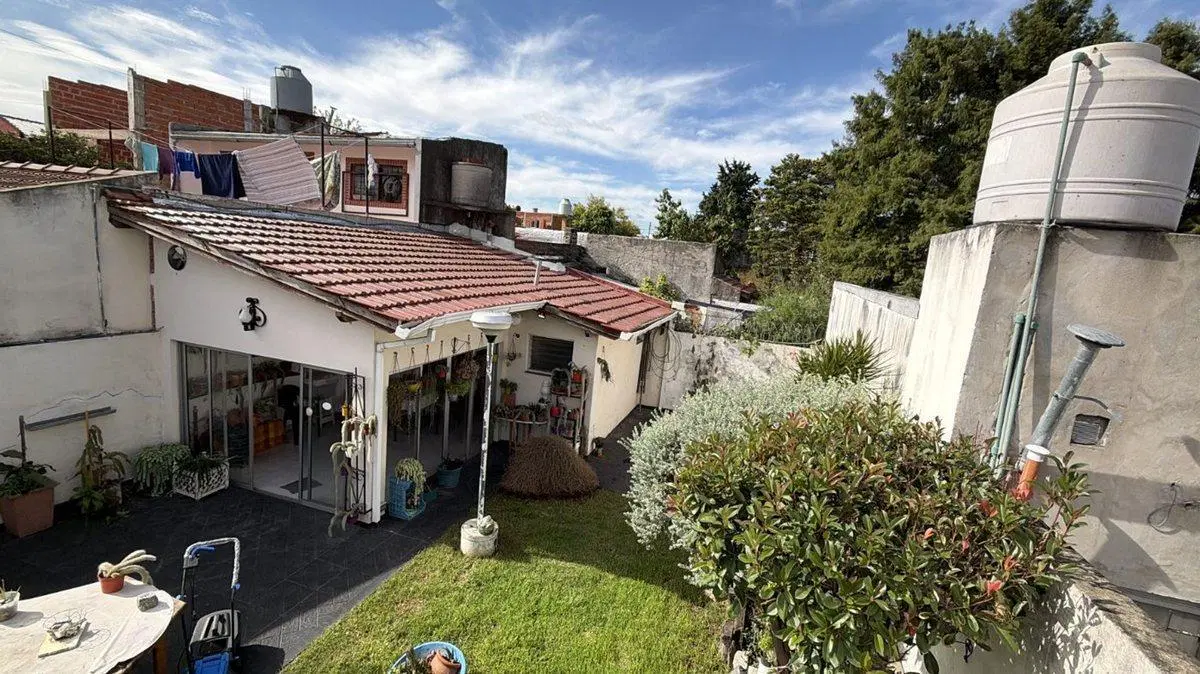 CASA VENTA 3 AMBIENTES ALDO BONZI COCHERAS 5