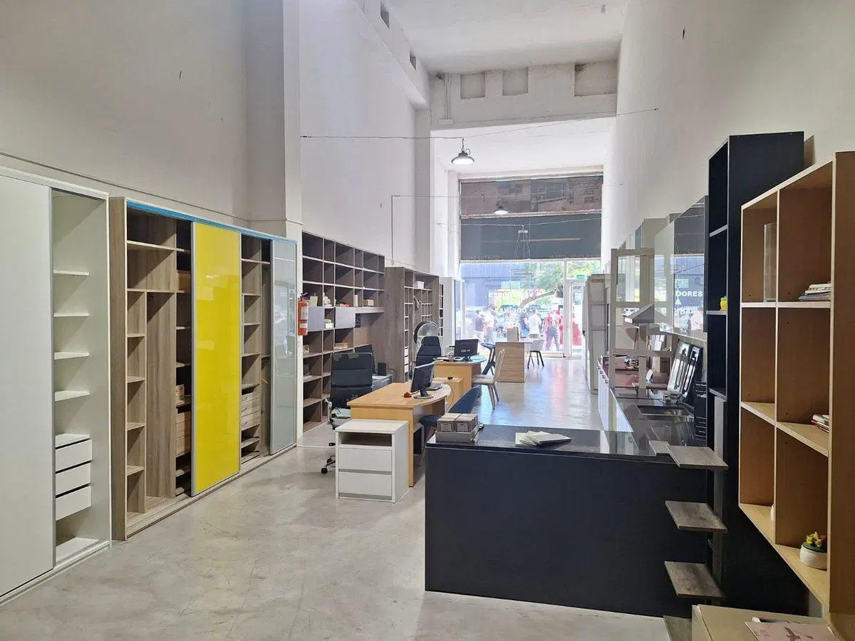 LOCAL EN VENTA NUÑEZ DOBLE ALTURA 2