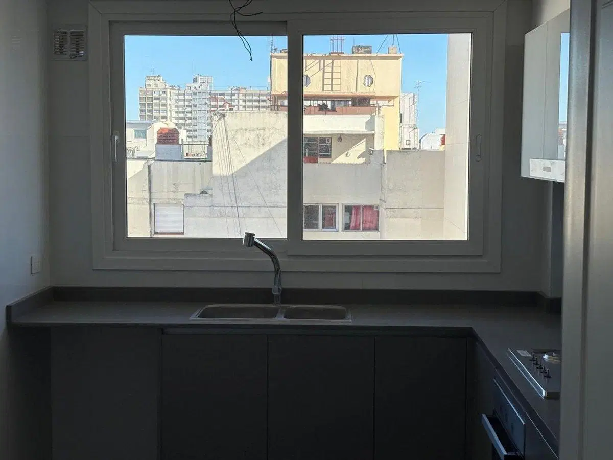 DEPARTAMENTO 4 AMBIENTES VENTA FLORES TERRAZA 3