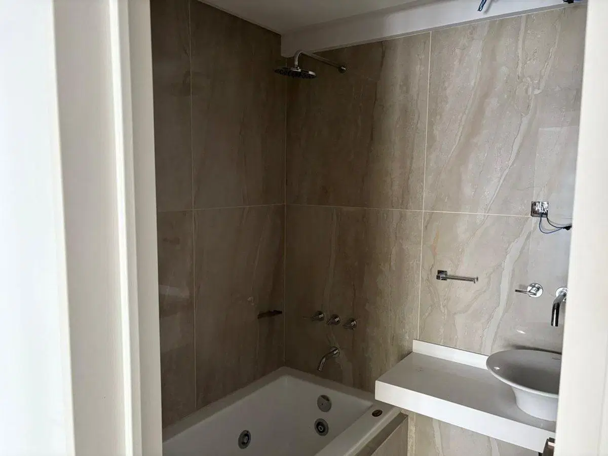 DEPARTAMENTO 3 AMBIENTES VENTA FLORES COCHERA 5
