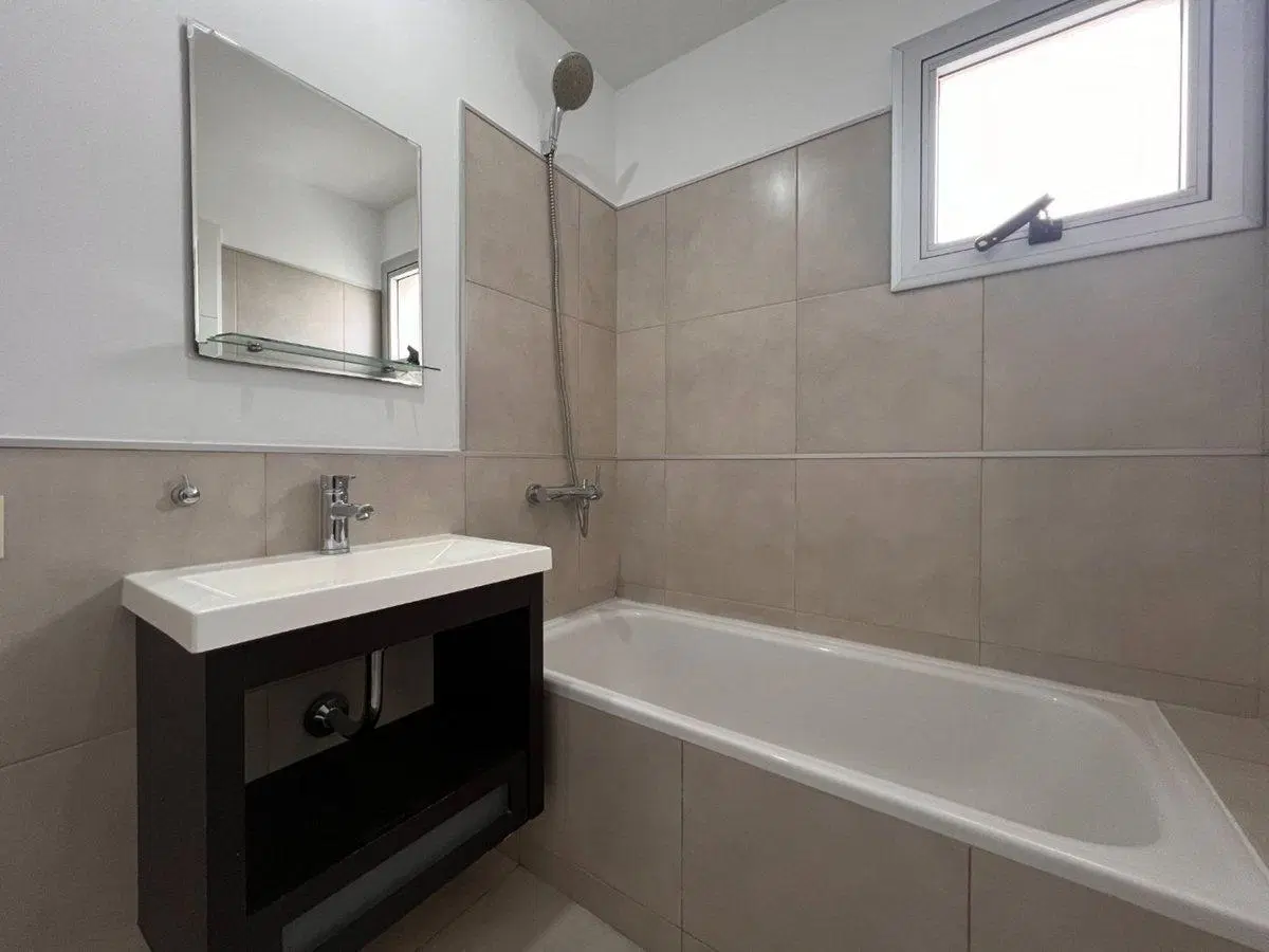 DEPARTAMENTO VENTA 3 AMBIENTES BALCON NORDELTA 4