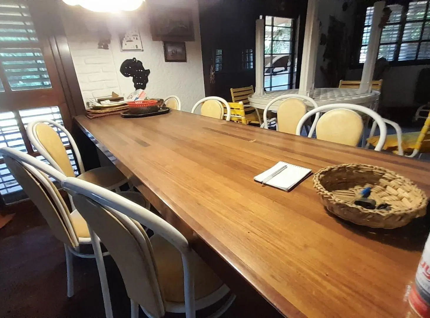 VENTA CASA 5 AMBIENTES PONTEVEDRA. PARQUE COCHERA 2