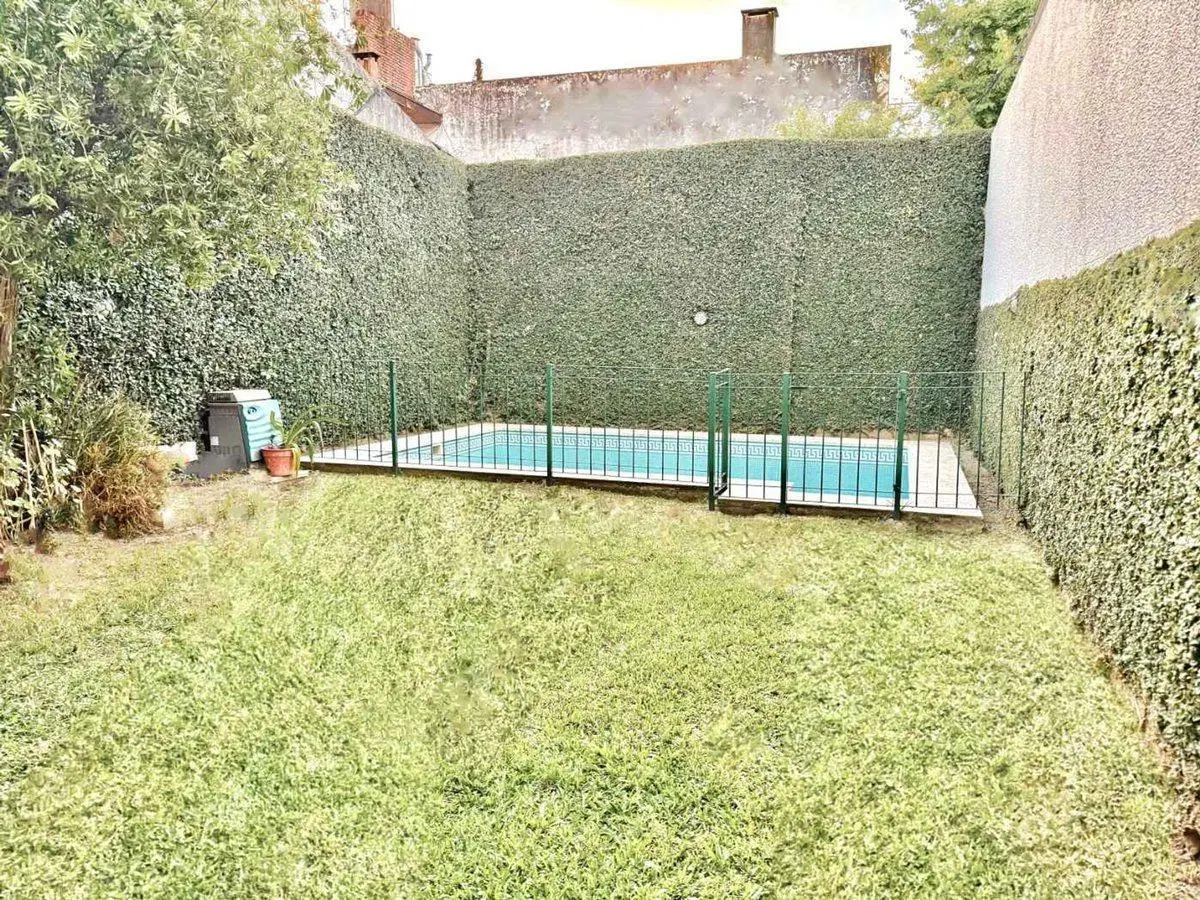 CASA EN VENTA 7 AMBIENTES BELGRANO R CON PILETA 4