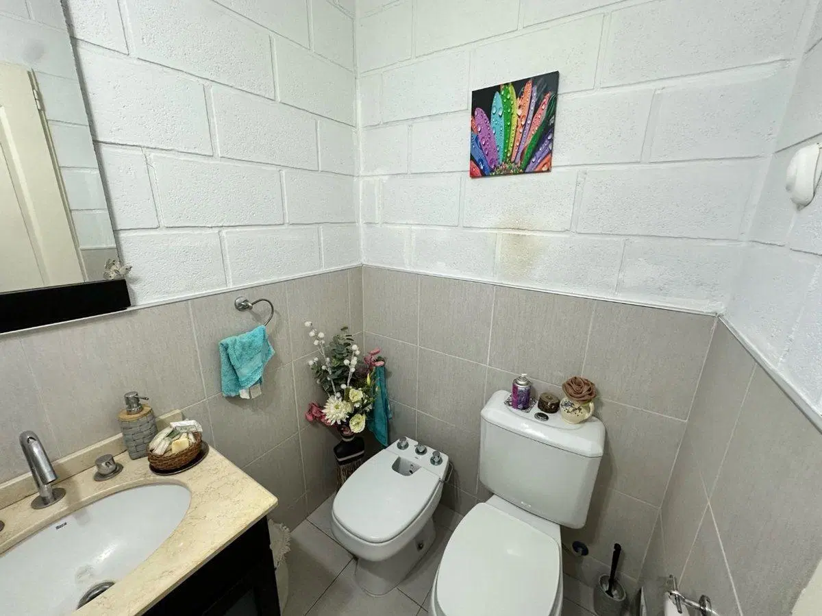 CASA 4 AMBIENTES  MARCOS PAZ VENTA C/PILETA 4