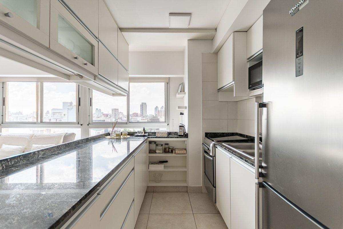 Foto de DEPARTAMENTO 3 AMBIENTES VENTA PALERMO PISO 12, imagen 2