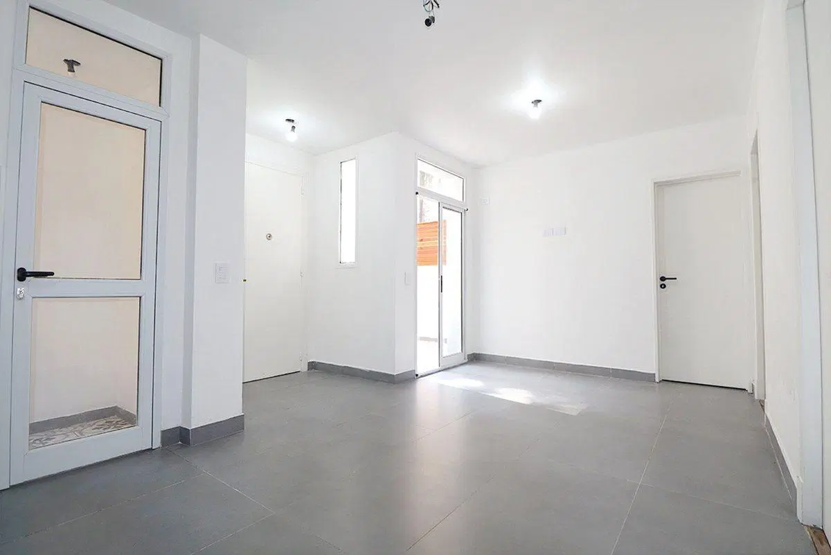 VENTA PH 3 AMBIENTES A NUEVO 2 PATIOS V PUEYRREDON 2