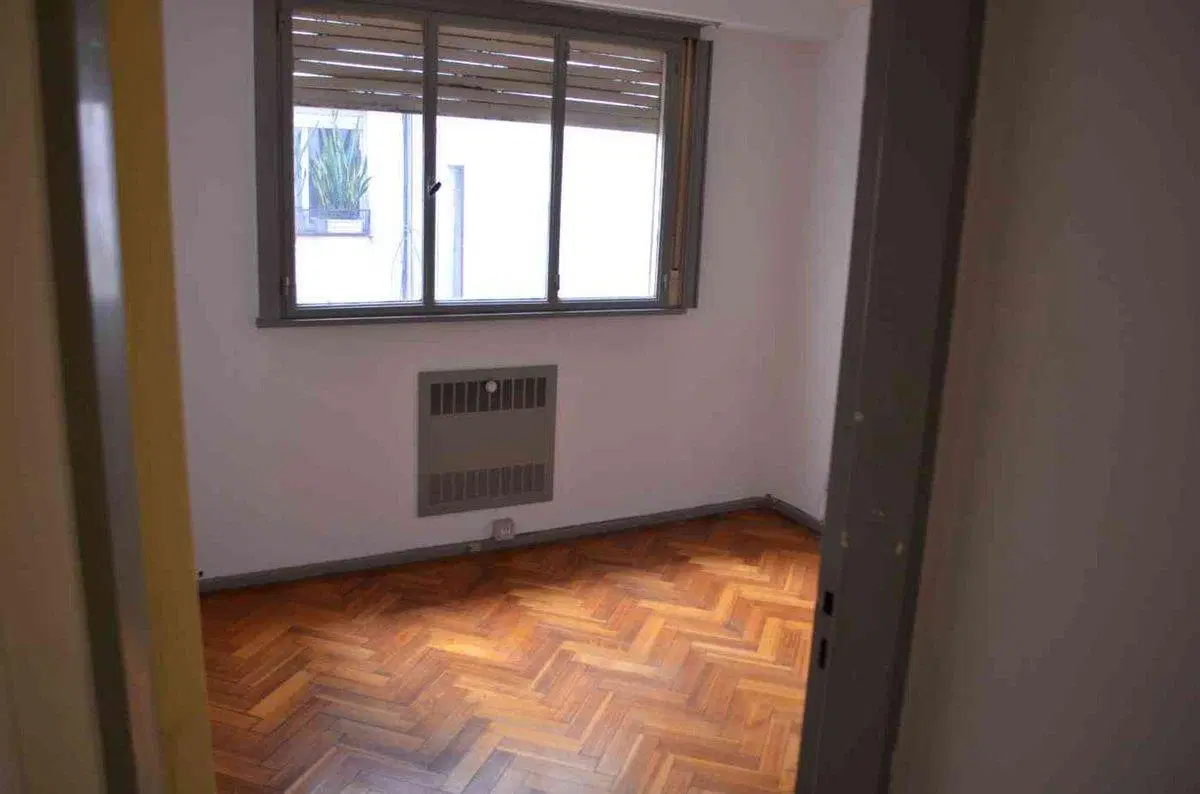 Departamento venta 2 Ambientes Recoleta c/estudio 8