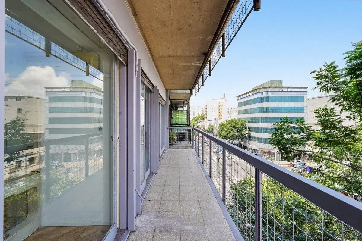 DEPARTAMENTO 4 AMBIENTES VENTA FLORES FINANCIACION 8