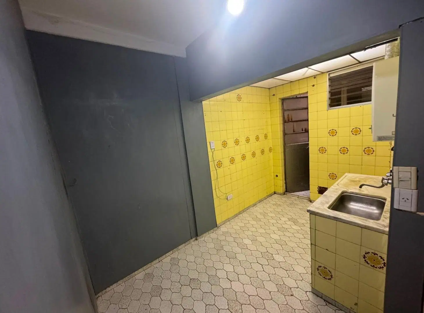 Venta departamento 2 ambientes con patio balvanera 5