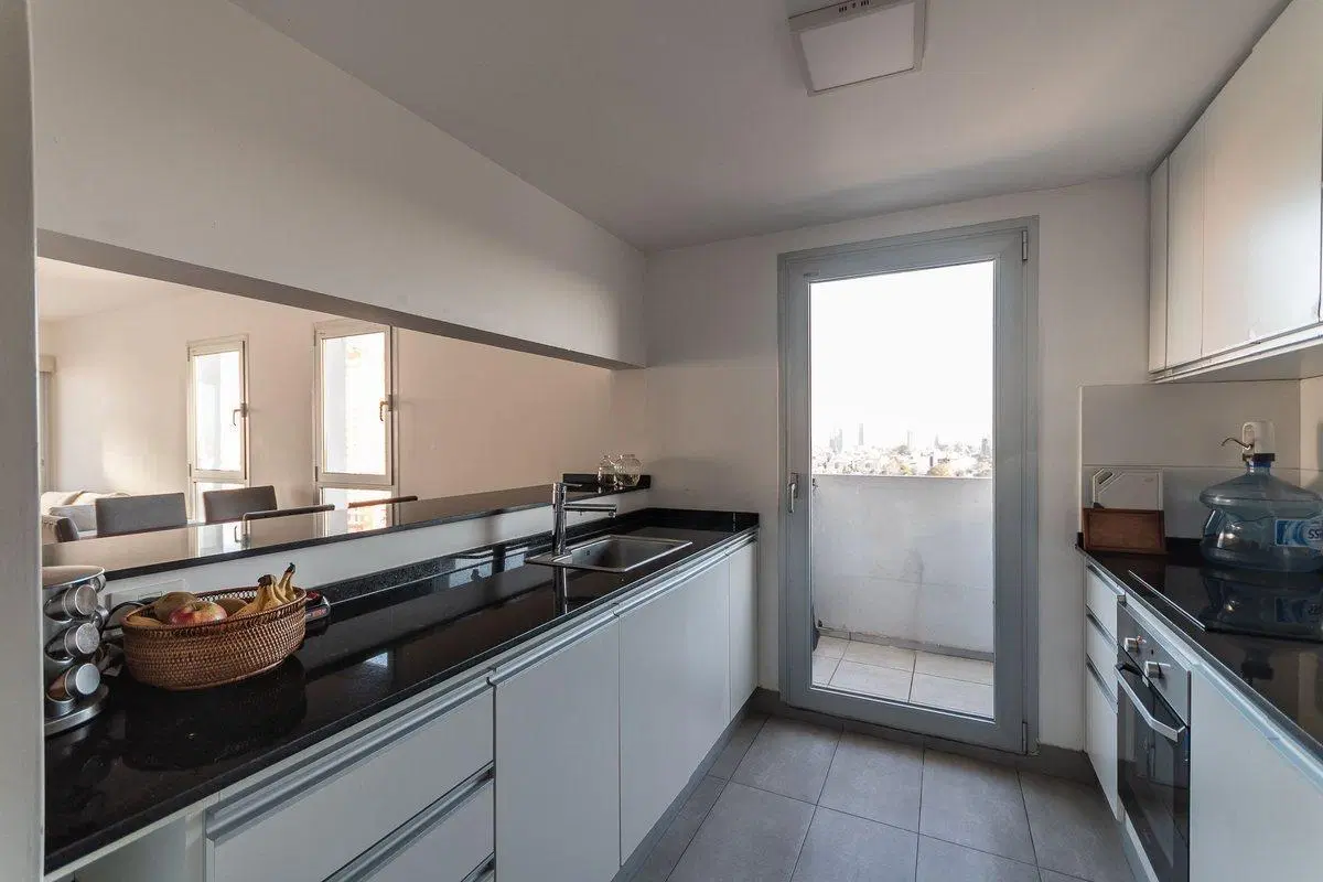 DEPARTAMENTO 4 AMBIENTES VENTA TIGRE COCHERA 5