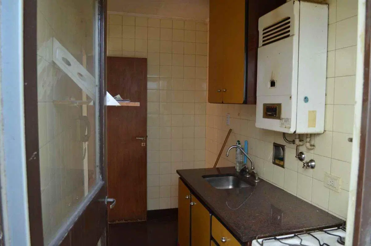 Departamento 2 ambientes venta en Caseros C/patio. 5