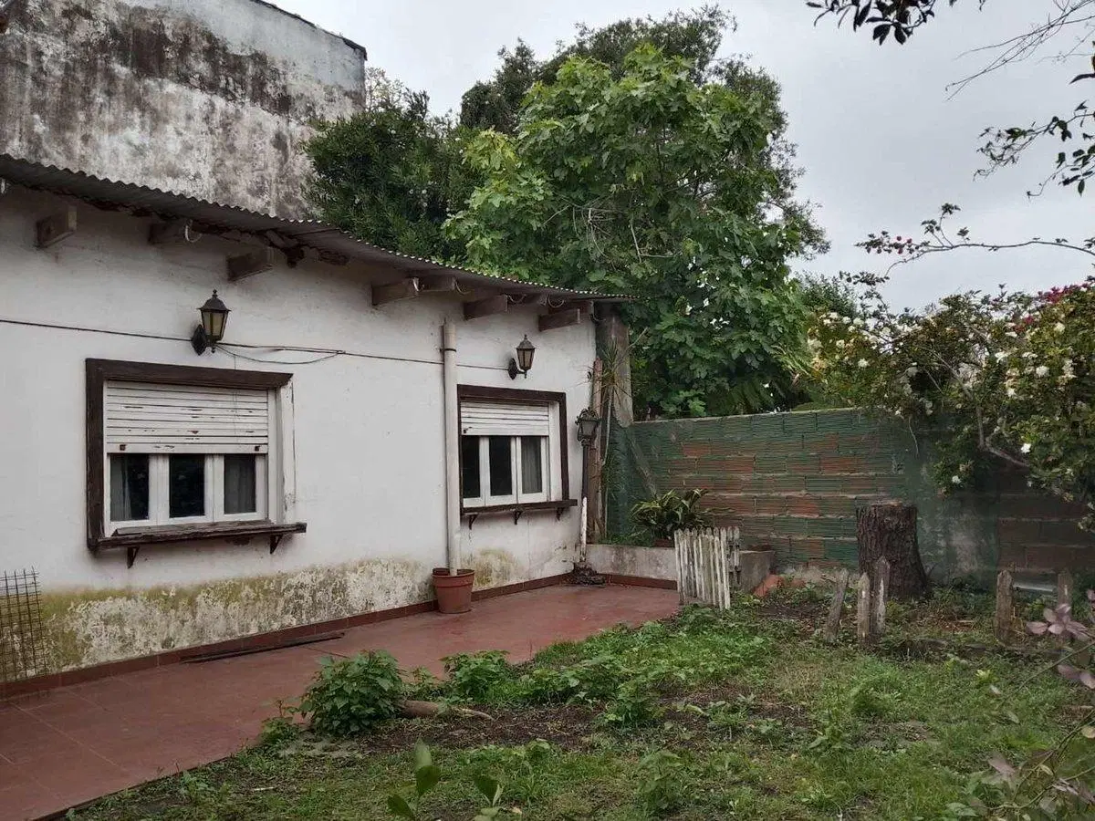 VENTA LOTE CON 3 VIVIENDAS SARANDÍ. TERRAZA JARDIN 4
