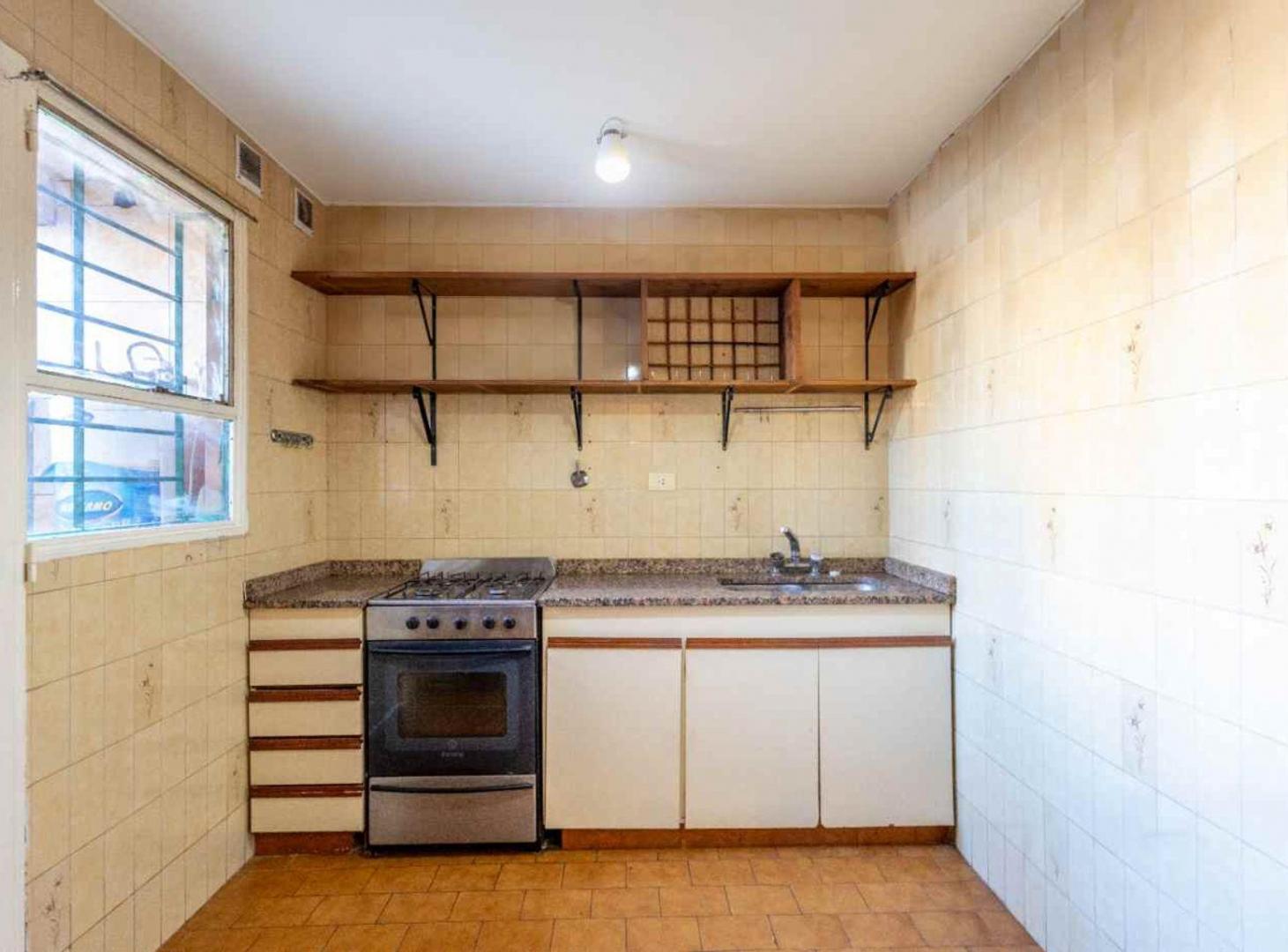 Foto de Departamento 2 Ambientes en Venta Caseros C/Patio, imagen 3
