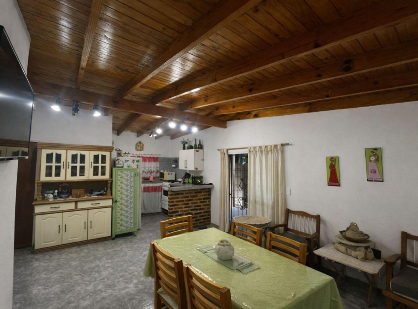 Foto de VENTA CASA 3 AMBIENTES COCHERA GRAL. RODRIGUEZ, imagen 5