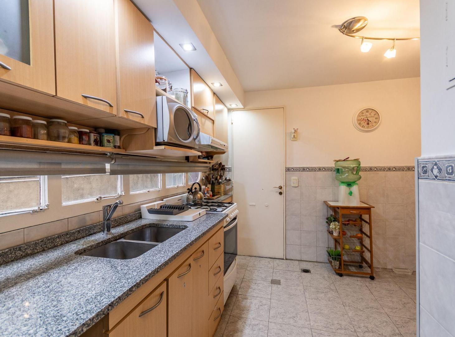Foto de DEPARTAMETO 4 AMBIENTES VENTA BELGRANO COCHERA, imagen 4