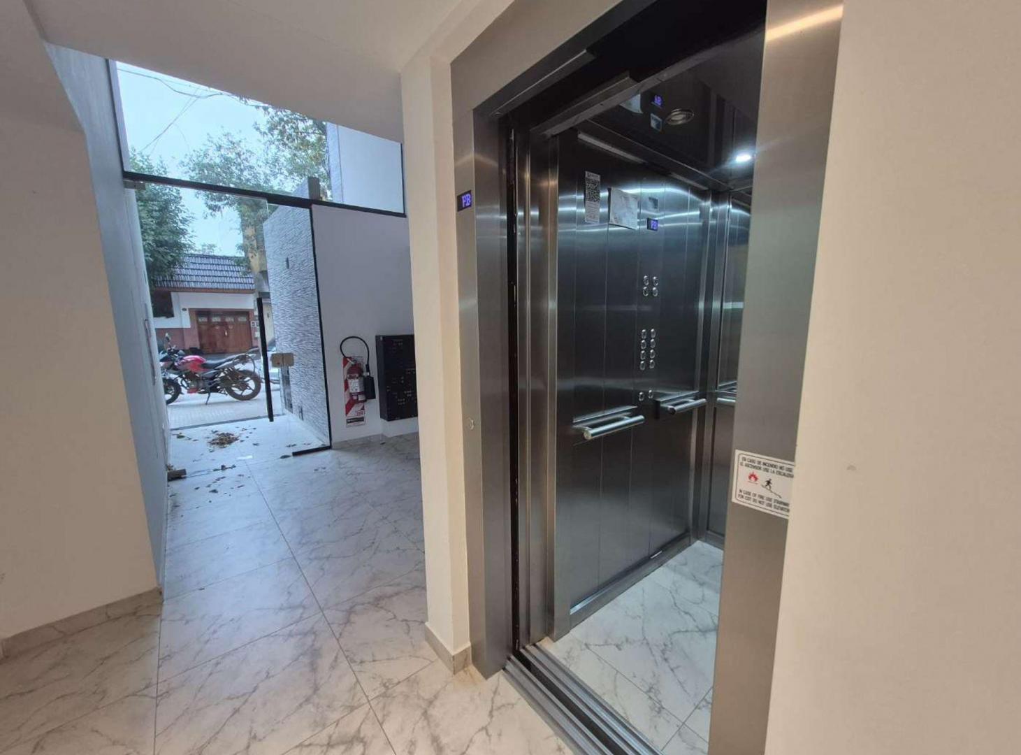 Foto de Departamento 1 Ambiente VENTA Parque Chas Balcon, imagen 2