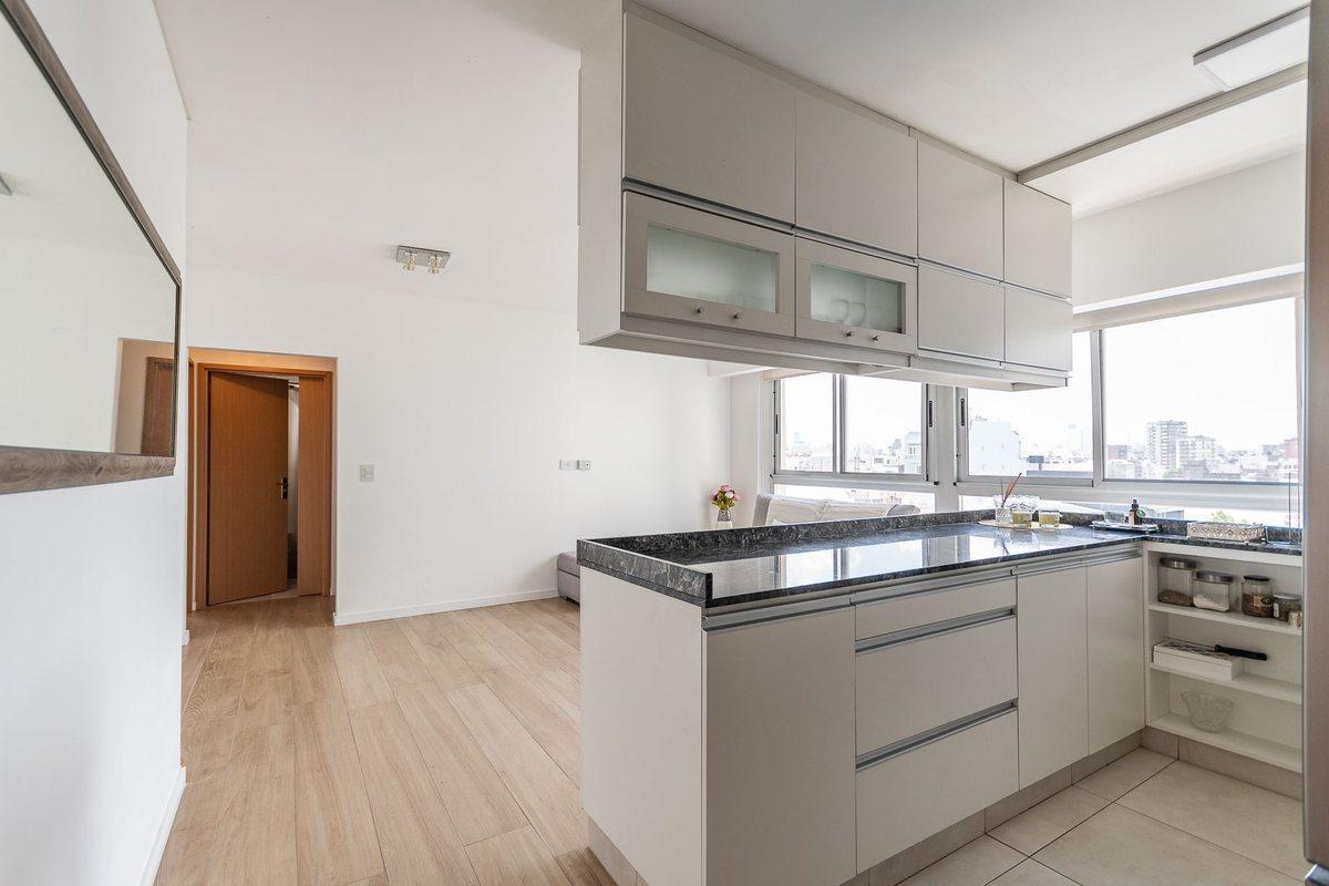 Foto de DEPARTAMENTO 3 AMBIENTES VENTA PALERMO PISO 12, imagen 2