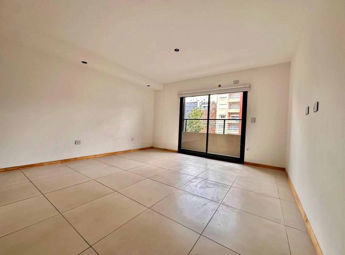 Foto de DEPARTAMENTO MONOAMBIENTE VENTA SAN MARTIN COCHERA, imagen 3
