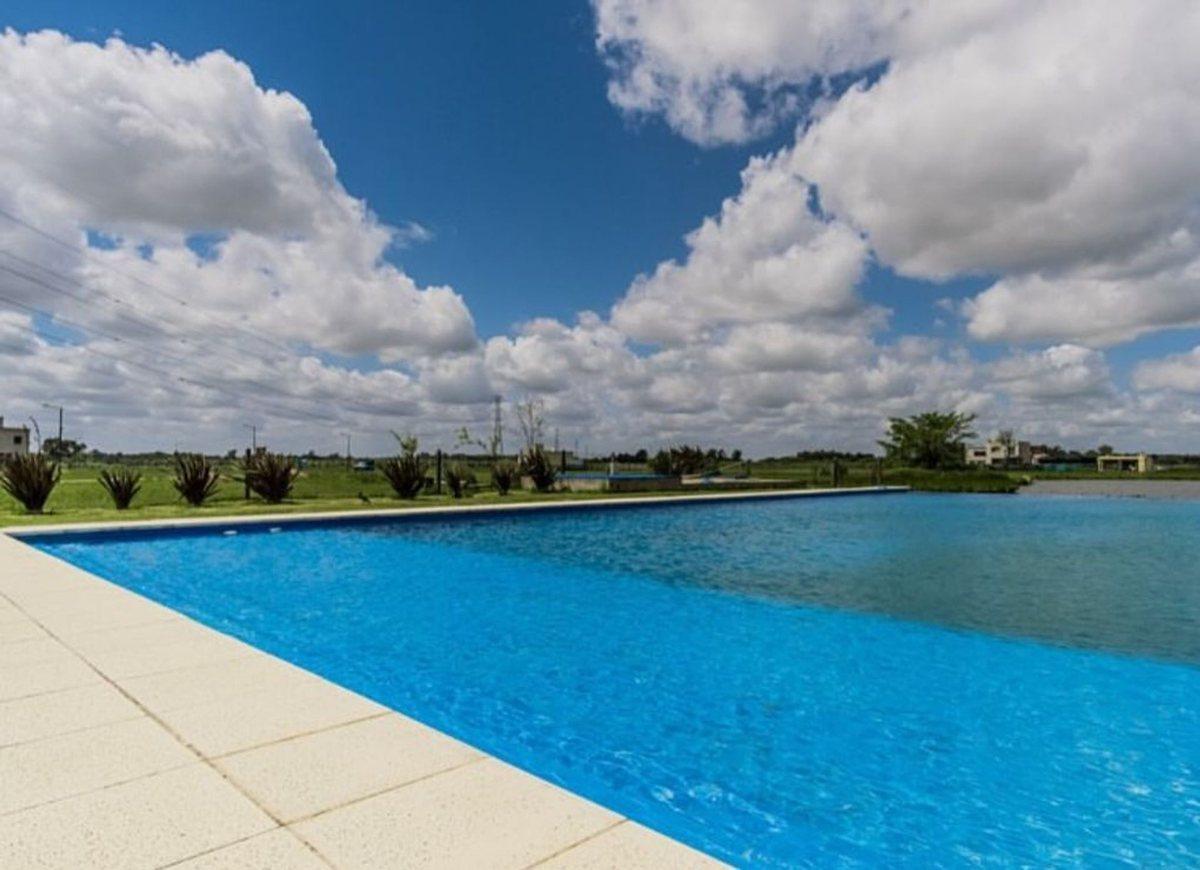 Foto de VENTA LOTE LAGUNA AZUL EZEIZA OPORTUNIDAD 300M2, imagen 1