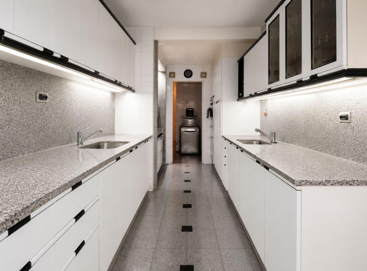 Foto de VENTA CASA 5 AMBIENTES COGHLAN PILETA, imagen 4