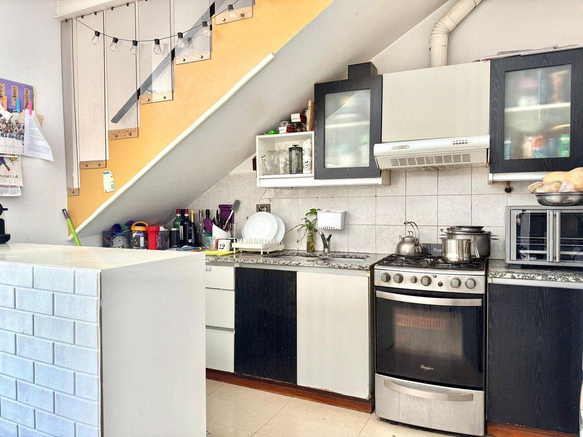 Foto de Departamento Duplex 3 Ambientes en Venta en Boedo, imagen 4