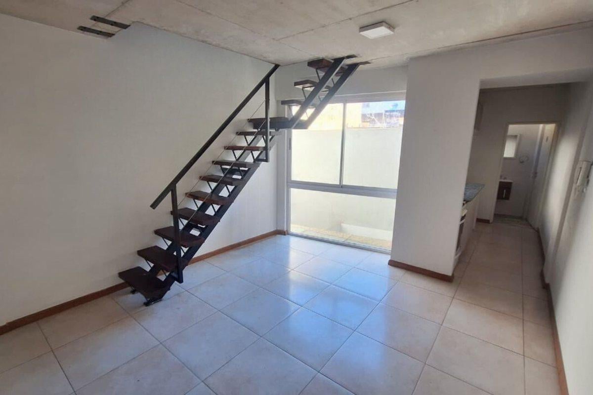 Foto de VENTA PH VILLA CRESPO 3 AMBIENTES TERRAZA, imagen 2