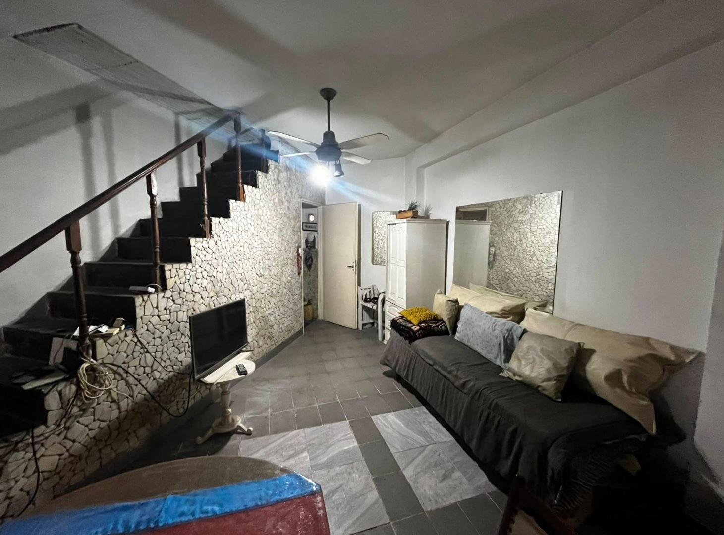 Foto de VENTA PH MULTIFAMILIAR 5 AMBIENTES-JOSE INGENIEROS, imagen 2