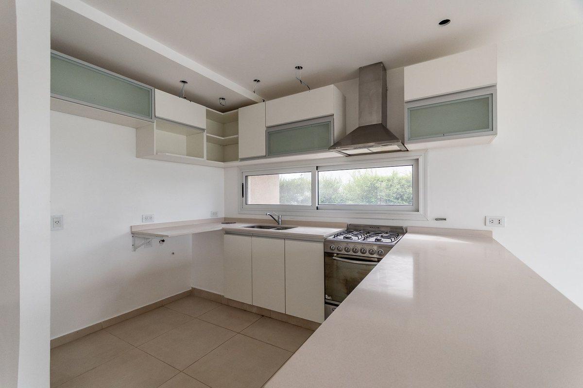 Foto de CASA 5 AMBIENTES VENTA EL CANTON NORTE LAGUNA, imagen 1
