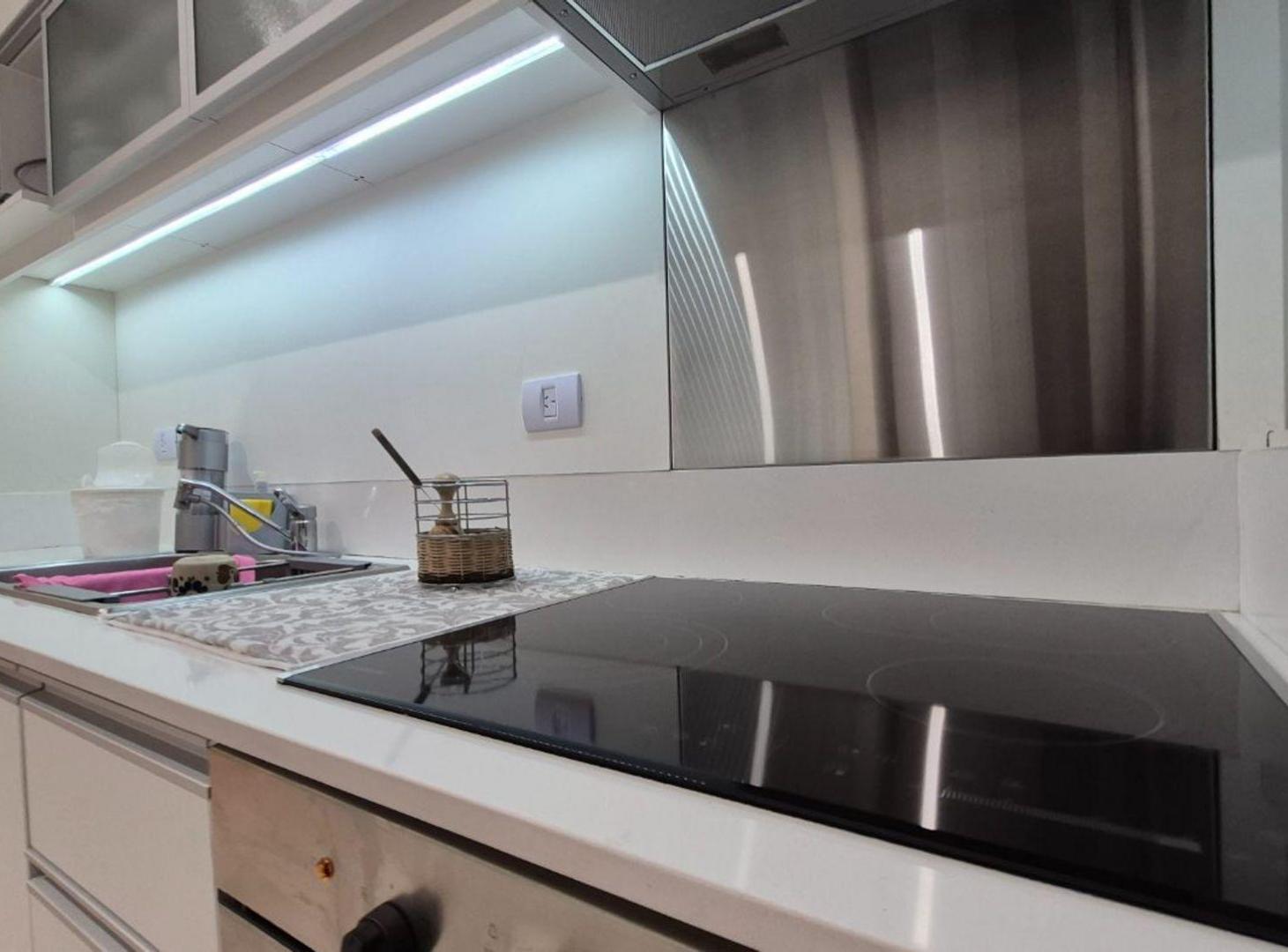 Foto de DEPARTAMENTO 4 AMBIENTES VENTA URQUIZA COCHERA, imagen 3