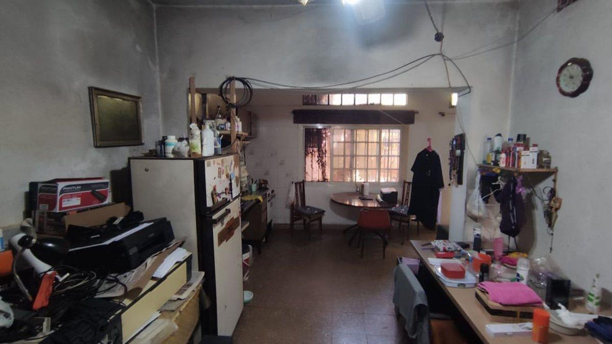 Foto de VENTA CASA Y LOCAL A RECICLAR EN VILLA ADELINA, imagen 3