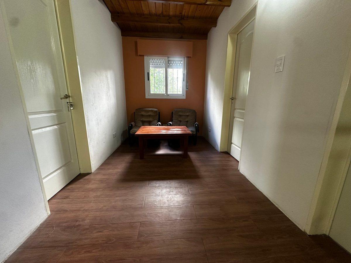Foto de VENTA CASA FRANCISCO ALVAREZ 4 AMBIENTES C/PILETA, imagen 5